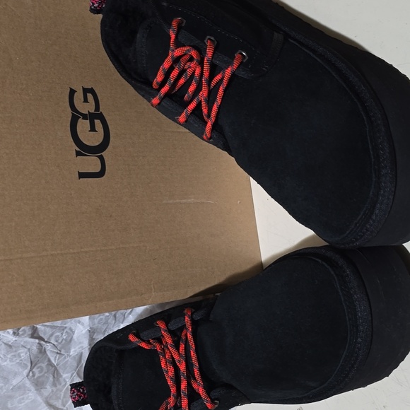 AUTHENTIC UGG Neumel Heritage Platform  Size 9, Color Black - Picture 2 of 11